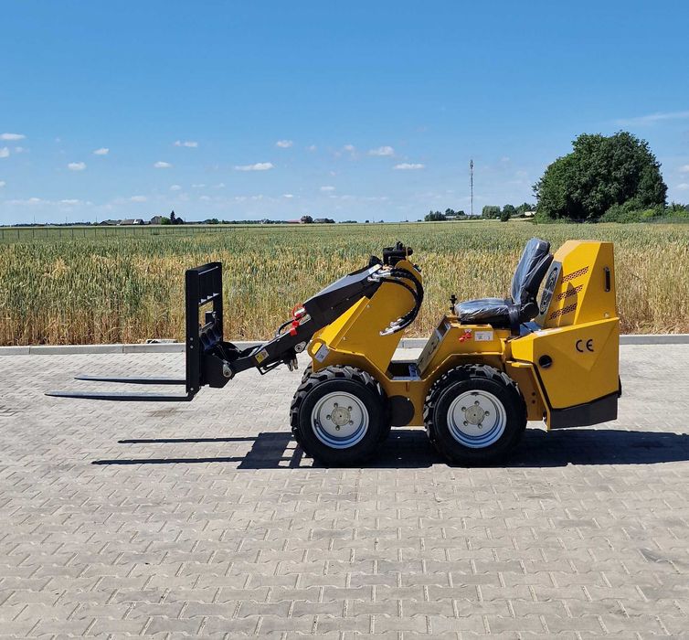 Miniładowarka Ładowarka STARKWOL VTH-480Z, silnik diesel KooP NOWA