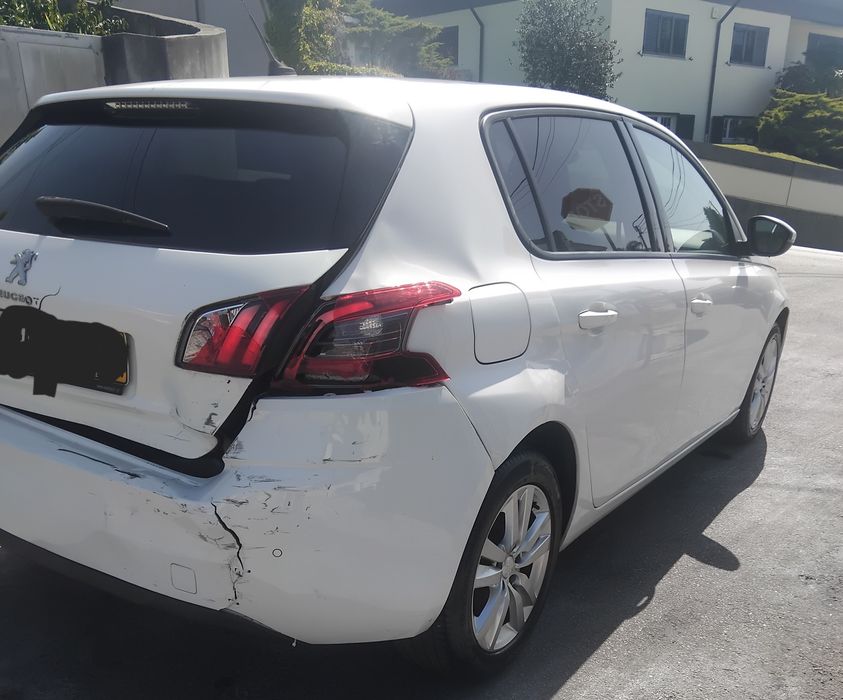Vendo peugeot 308 1.6 hdi de 2018 nacional acidentado salvado