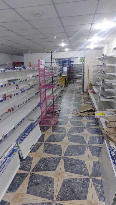 Космонавтов ост. "Рассвет" 140м фасад хорошее место цена 110 тыс.у.е.