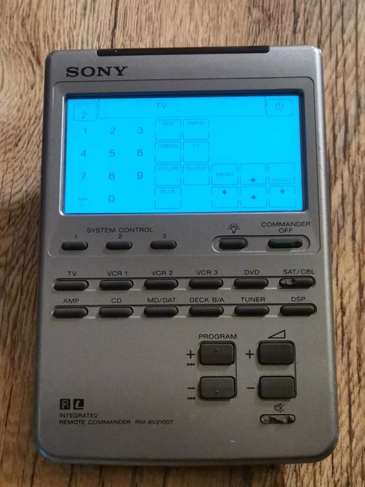 Sony RM-AV2100T Integrated Remote Commander pilot