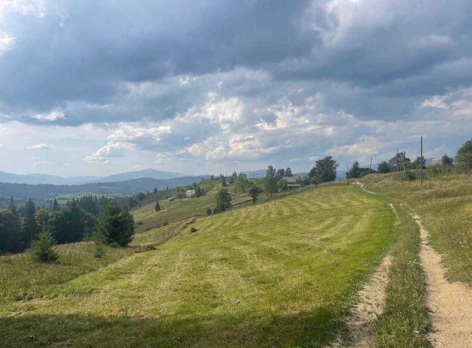 Продається земельна ділянка в Яблуниці