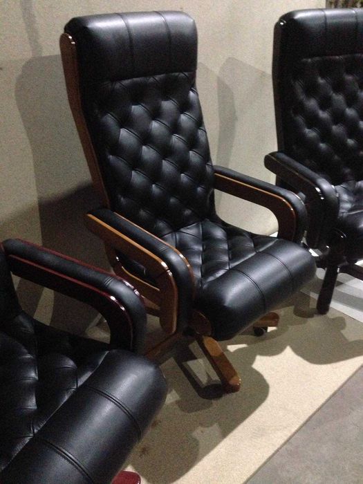 Ремонт, виготовлення та перетяжка м'яких меблів