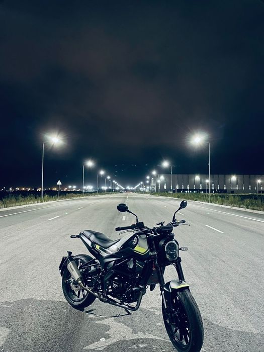 Benelli Leoncino 250