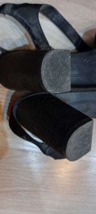 Buty wizytowe 39 idealne