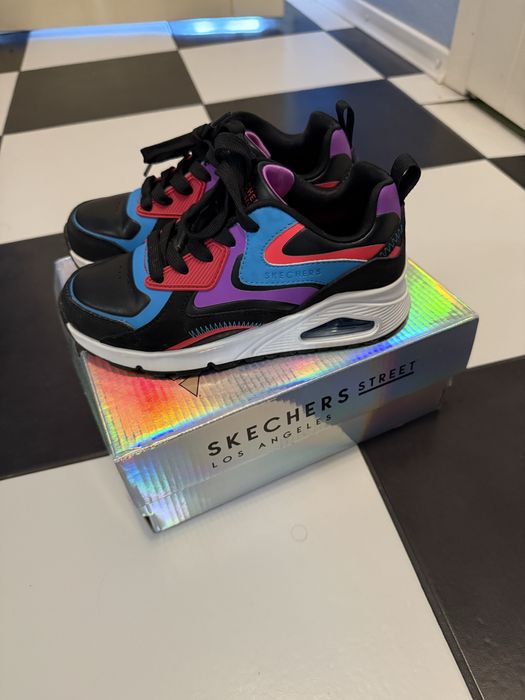 Кросівки Skechers на дівчинку 30 розмір