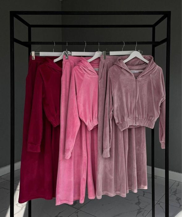 Велюровий костюм