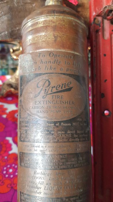 Extintor PYRENE em latão 1957 Vintage