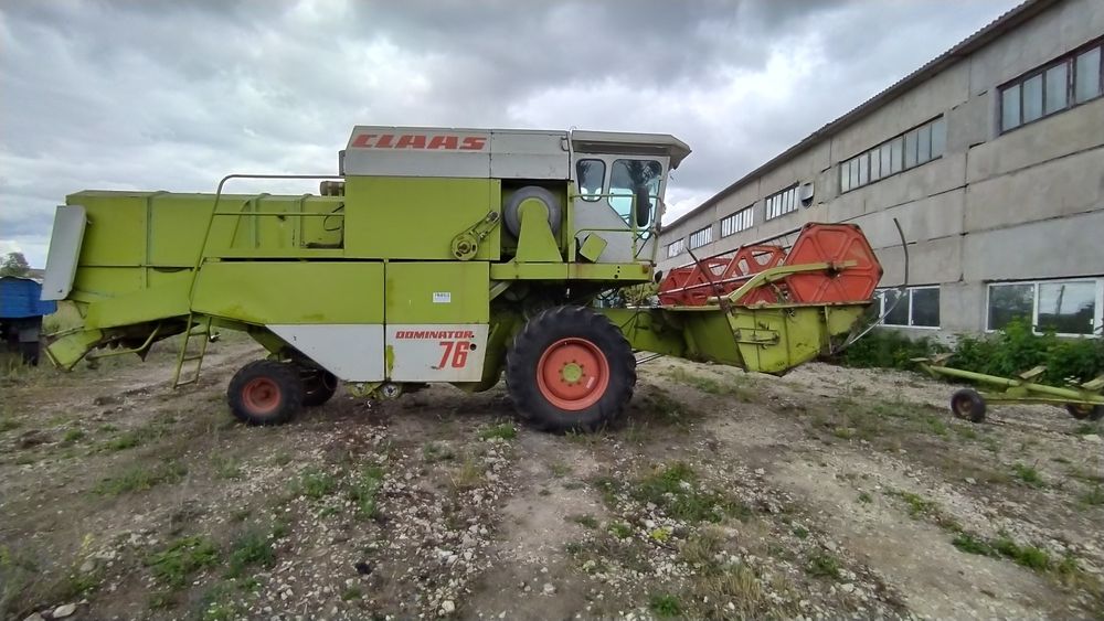 Claas dominator 76