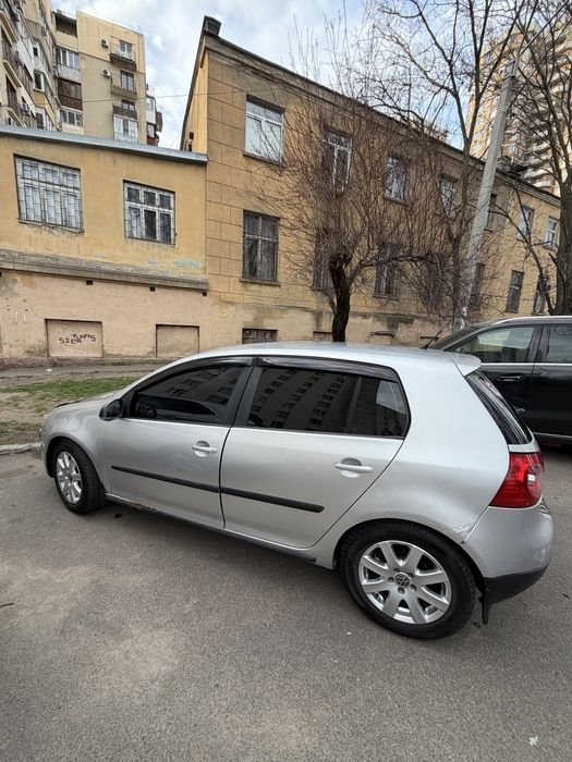 Volkswagen Golf 5 2009 1.6