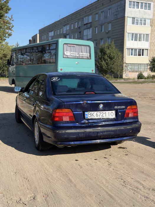 Автомобіль Bmw e39