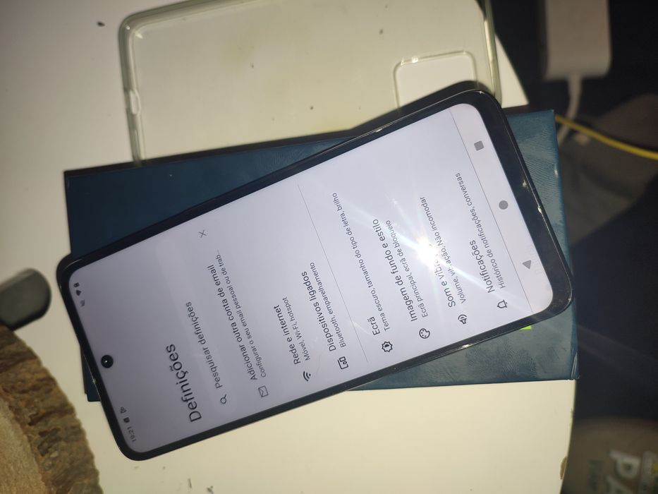 Motorola G23 na caixa