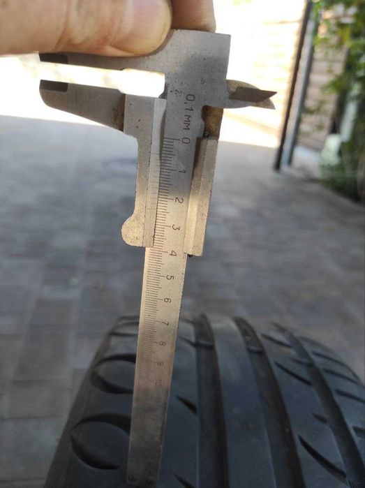 Шини з дисками на Volkswagen Passat 235x45xR18 98W STRIAL UHP