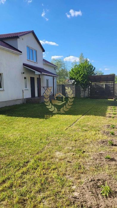 Продам будинок 3 кімн, 176.3/50.6/40 м², 5 соток, Погреби