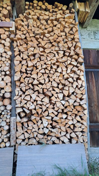 Drewno opałowe wysuszone sosnowe i liściaste