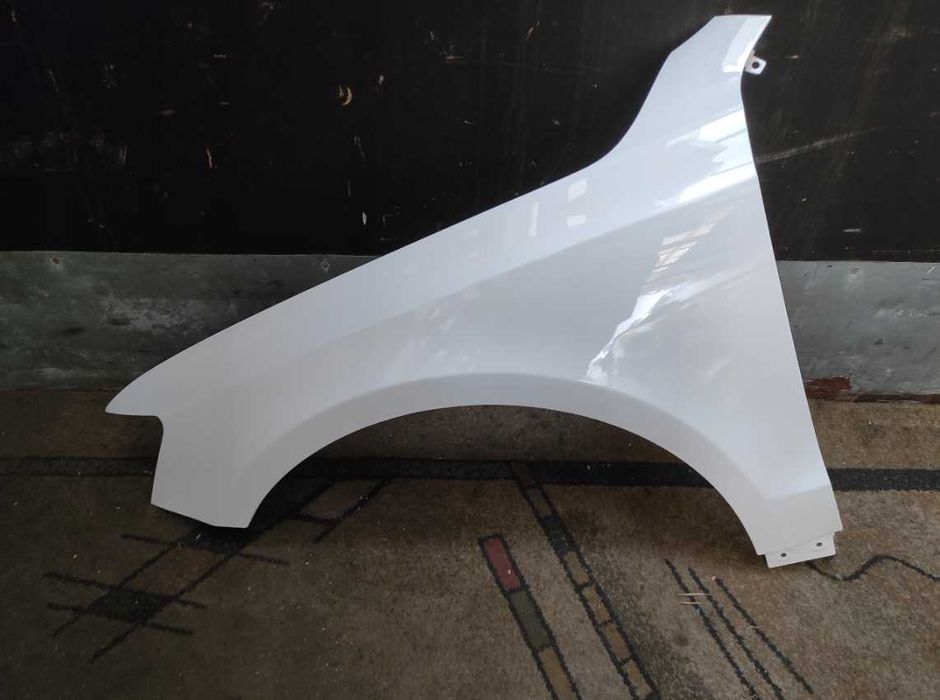 Audi A6 C7 Крило переднє