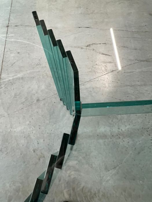 Piękny szklany stół Tonelli design