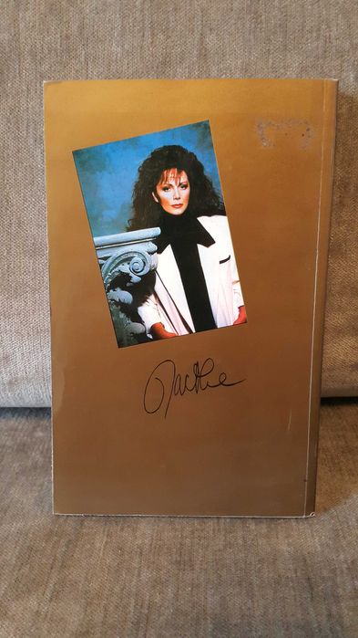 Jackie Collins - Świat jest pełen rozwiedzionych kobiet