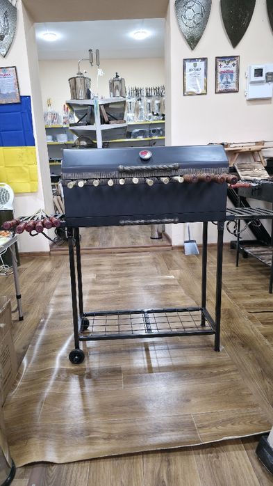 Шукаєте ідеальний мангал, який прослужить роками?
Пропонуємо професій