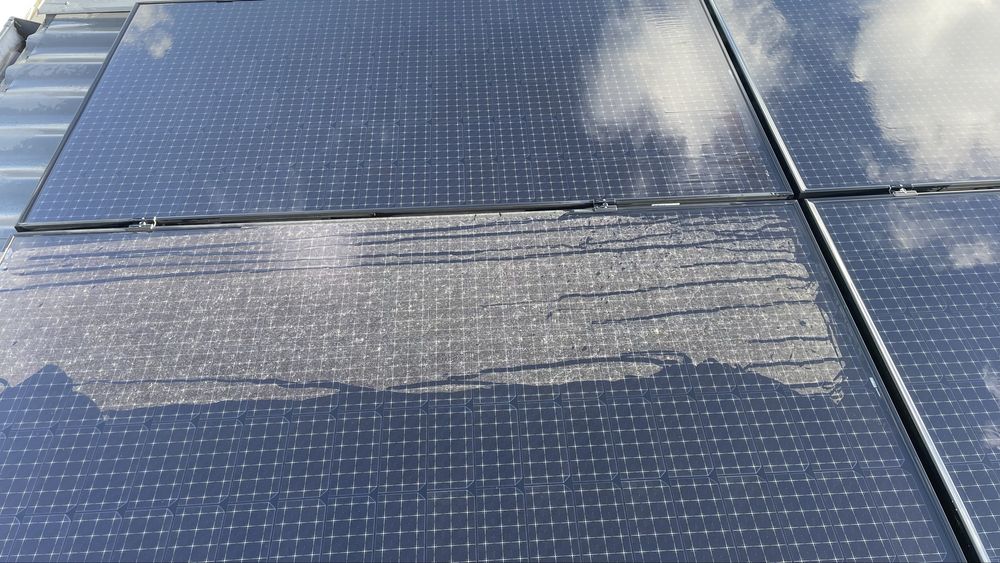 Mycie paneli fotowoltaiki i powierzchni szkalnych itp