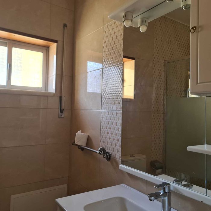 T3 arrenda-se junto Intermarché Santa Clara