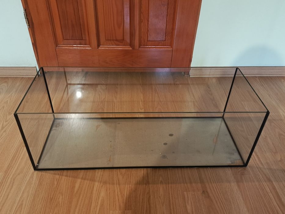 Terrarium dla żółwia lądowego i wodnego