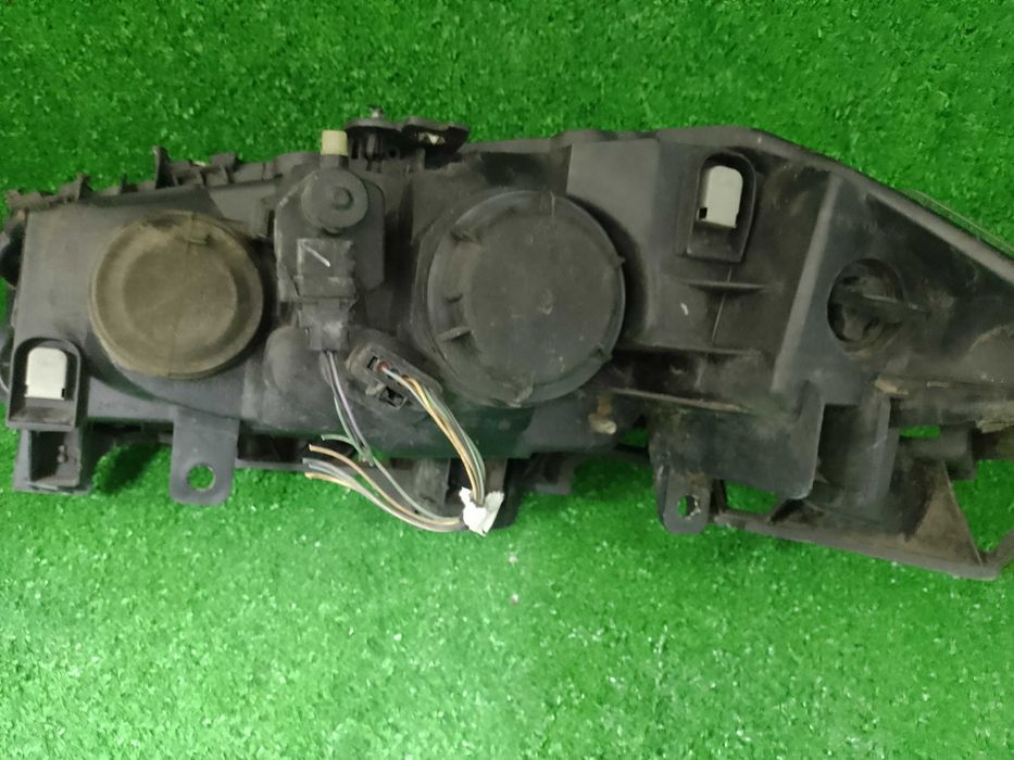 Renault MEGANE II , EU, Valeo, lampy przód prawa , lewa.