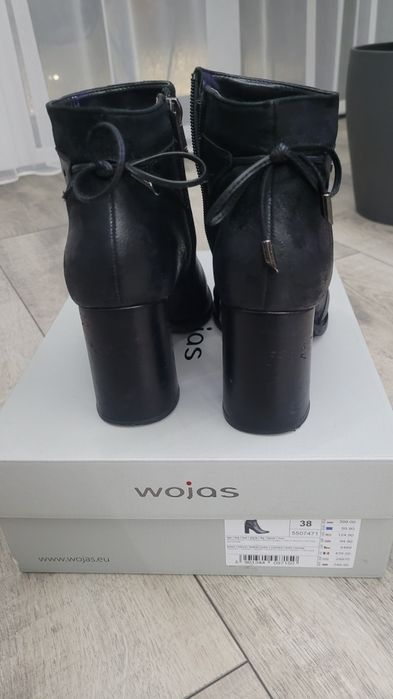 Czarne botki Wojas  ze skóry licow