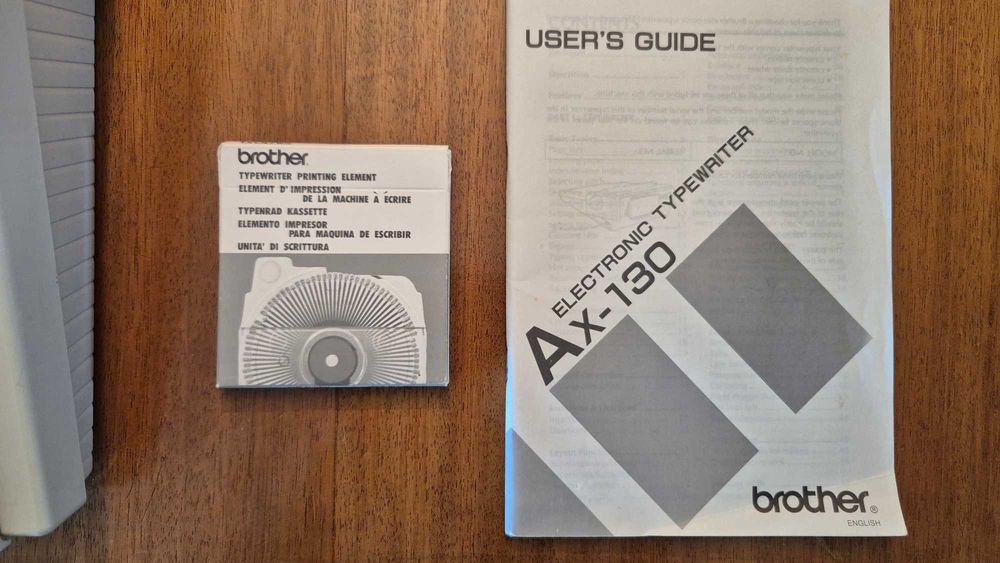 Vendo Máquina de Escrever eletrónica BROTHER AX-130 - Óptimo estado!