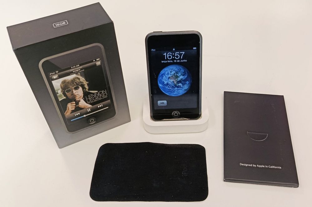 Apple iPod Touch 1 gen 16GB John Lennon Legend