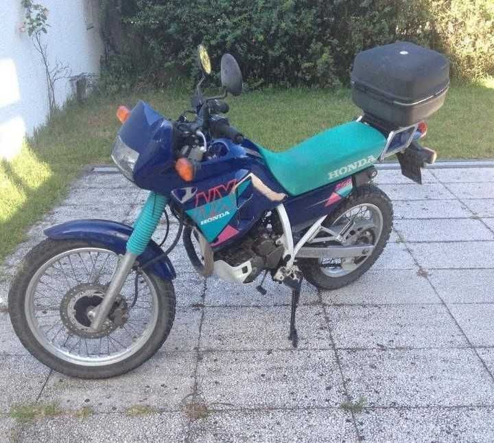 Honda NX 250 fiável, em ótimo estado