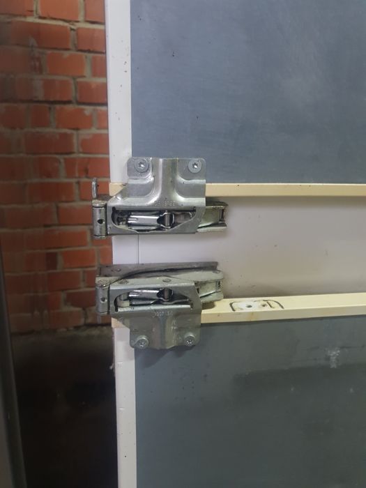 Комплектуючі, полички ,шухляди ,і інше до холодильника siemens.