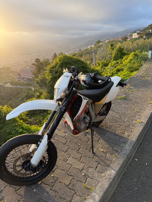 Supermoto Ajp 125cc