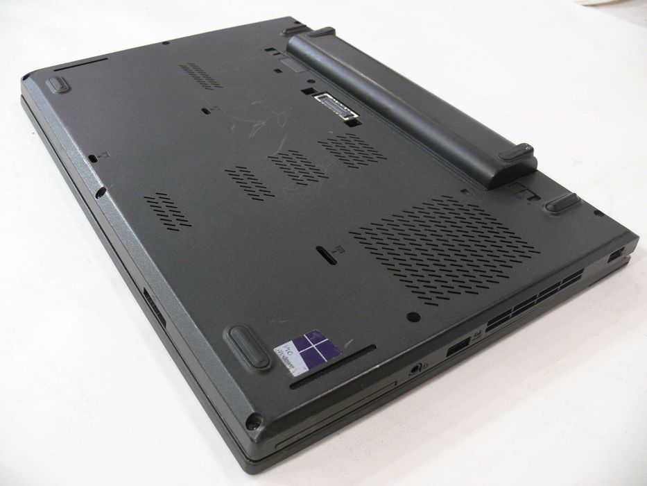 LENOVO L450, SSD256/8g ram, Core i5-4300U , bat. 71,4%.