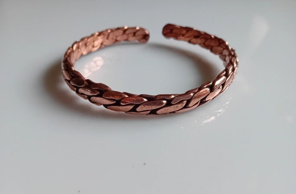 Zestaw 2 bransoletek.