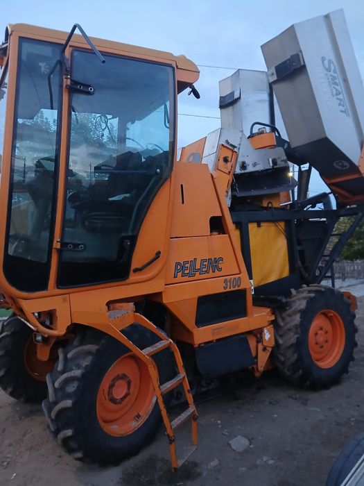 Maquinas de vindimar Pellenc 4240 e 3100