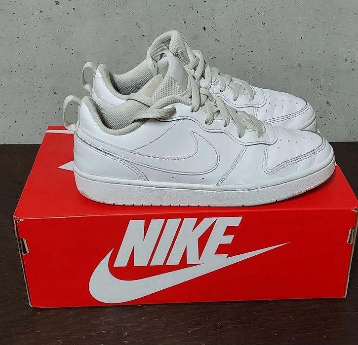 Buty damskie białe Nike skóra ekologiczna rozmiar 38,5