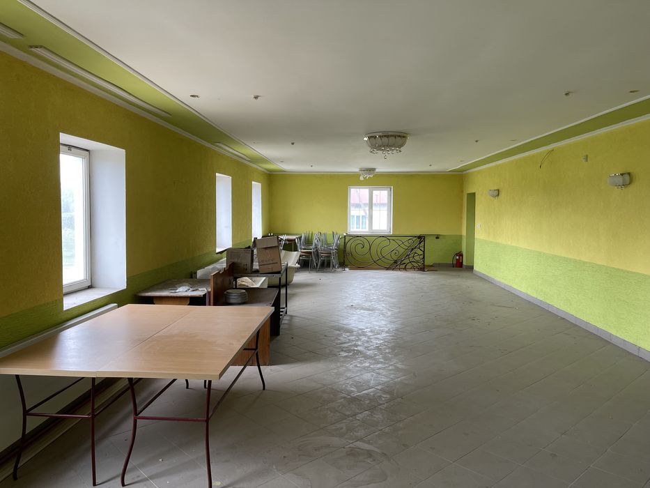 Продається комерційне приміщення