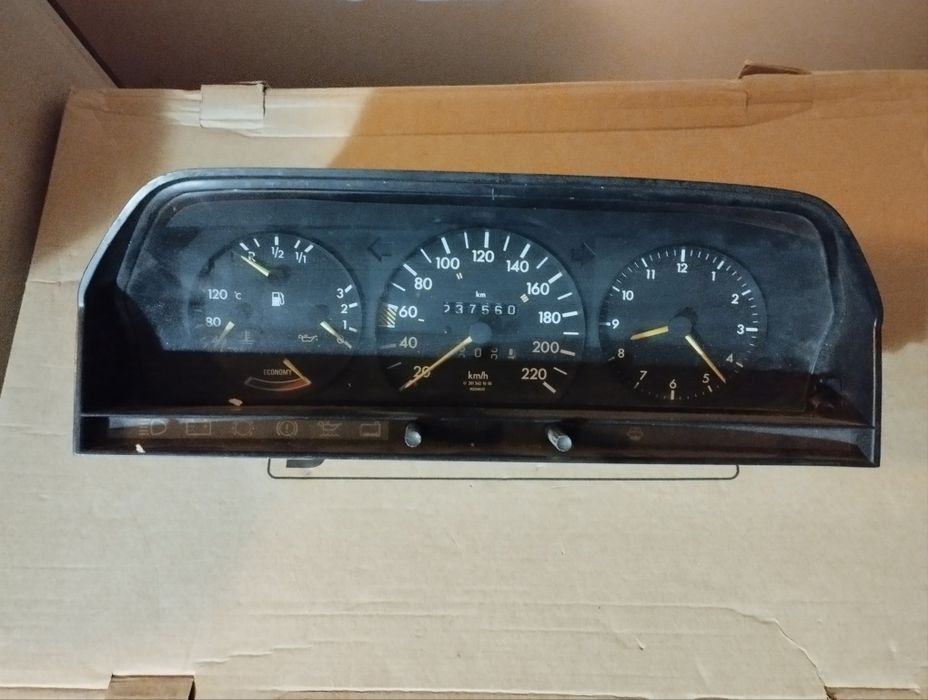 Mercedes w201 190 zegary 201540 licznik 3647