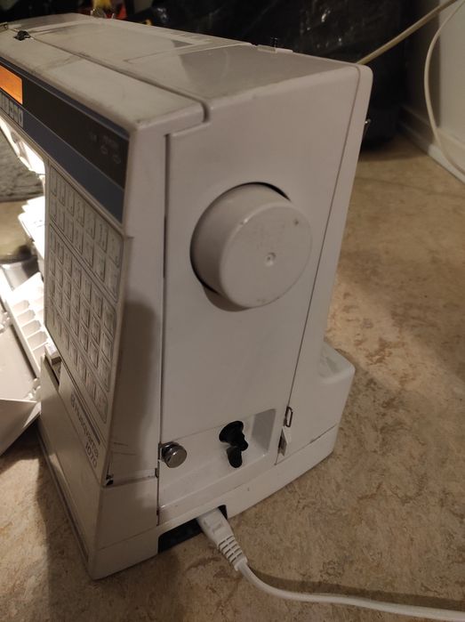 Швейна машина husqvarna  1070