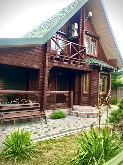 Здам дерев‘яний двоповерховий котедж “Хвиля” на о.Світязь