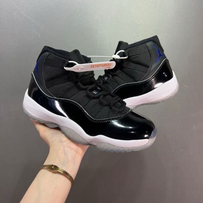 Кросівки Nike Air Jordan 11 Retro ЧИТАТИ ОПИС
