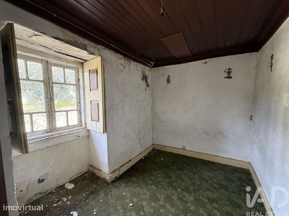 Casa / Villa T2 em Lobrigos e Sanhoane de 280 m2
