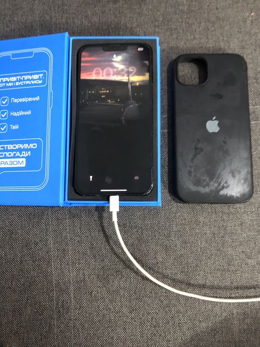 Продам iphone 14 plus 128gb