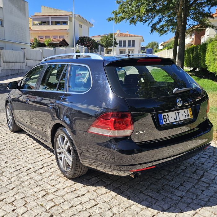 Vendo Vw golf variant 1.6 tdi versão blueMotion esta rigorosamente impecável em todos os aspectos
