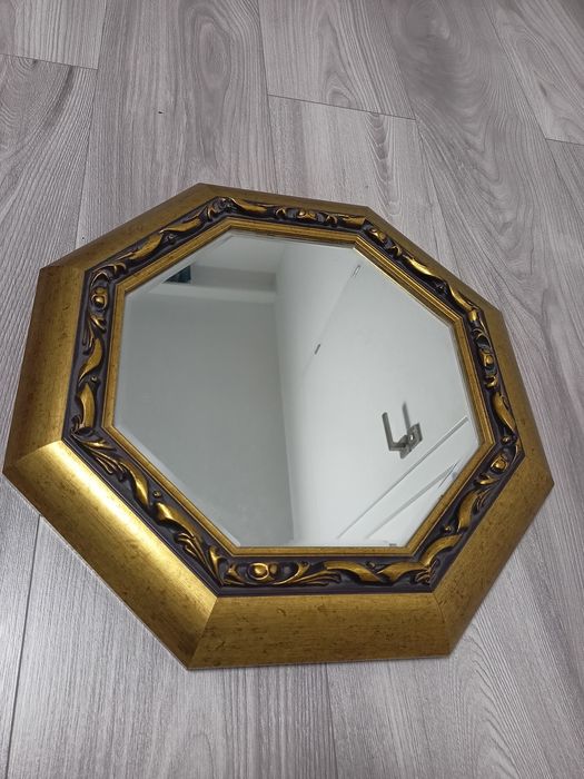 Lustro, piękne stylowe w złotej ramie