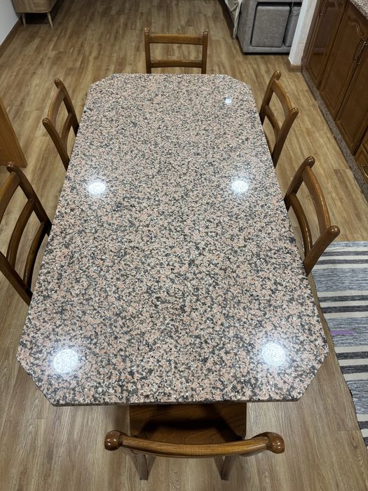 Mesa de Jantar + 6 cadeiras