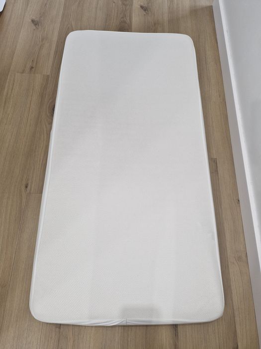 Materac dziecięcy 60x120 cm Ikea + mata ochronna