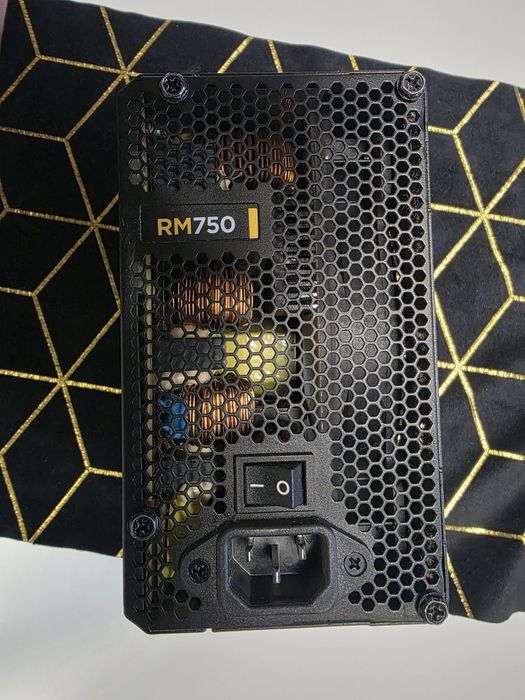 Блок живлення Corsair RM750 Б/В