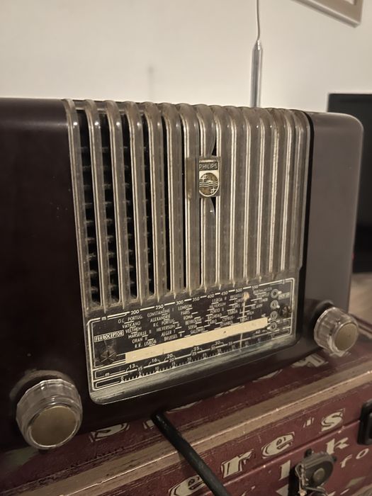 Radio Philips valvulas antigo