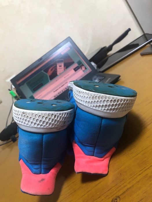 adidas bounce кроссовки